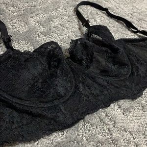 victoria secret black lace bra